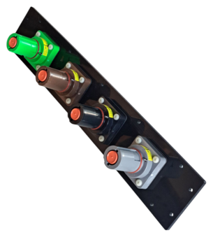 Montagepaneel vlak met vier 500A drain connectoren 