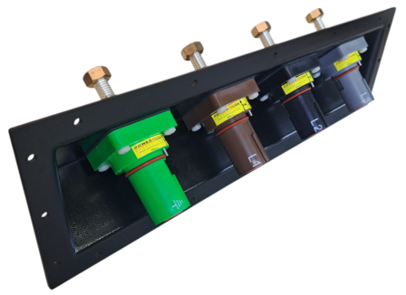 Montagepaneel 45gr met vijf 500A drain connectoren 